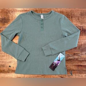 Kyodan Girls Green Henley Button Front Long Sleeve Shirt Size Medium NWT